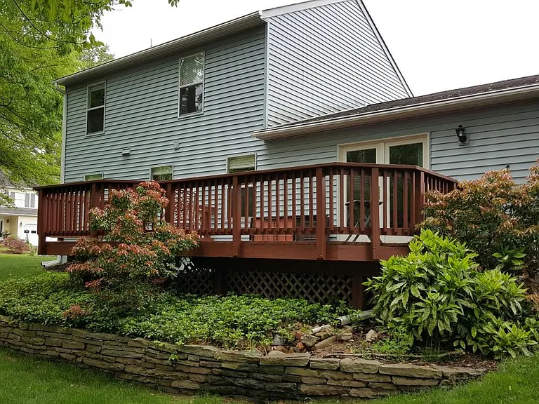 Rear view, garden