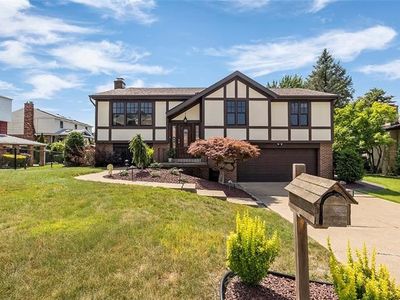 1170 Huston Dr, West Mifflin, PA, 15122