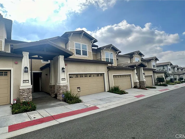 18670 Clubhouse Dr — Photo 2
