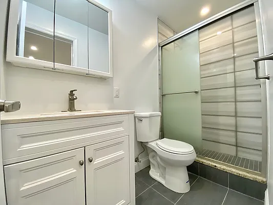 Rented by Astoria Realty | media 11