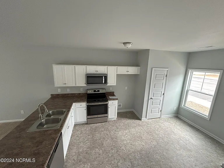 174 Buckhorn Ave — Photo 3