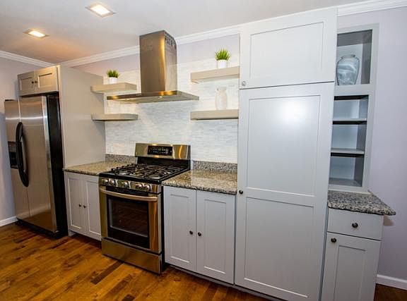 5th image of 847 Trailridge E