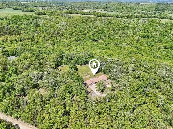 22774 George Rd, Tonganoxie, KS 66086