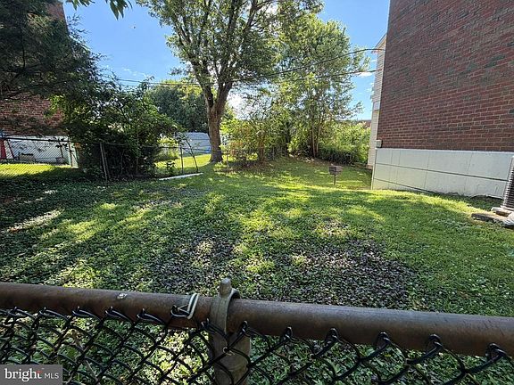 4th image of 11107 Ridgeway St