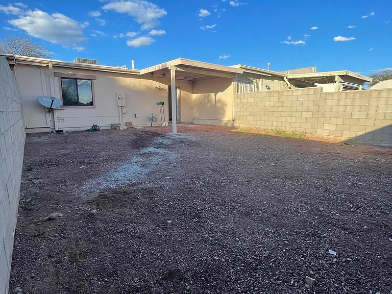 8820 E Arbor St — Photo 11
