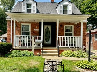 2430 Bennett St, Dearborn, MI 48124