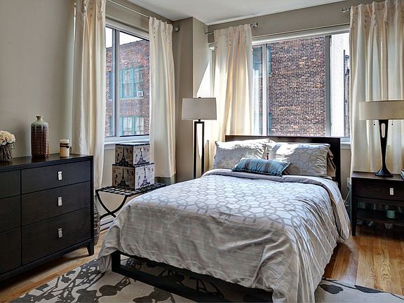 3rd image of 40 Gold St APT 10b