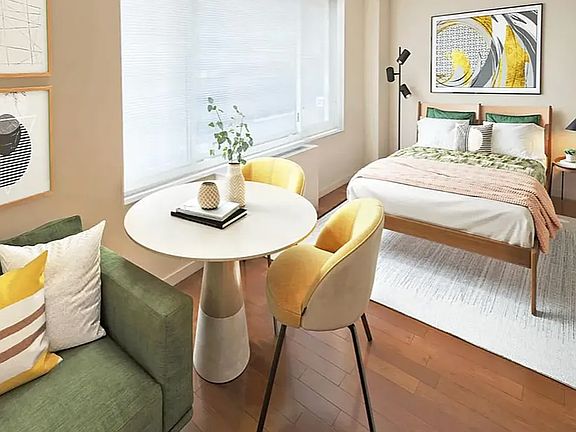 5th image of 320 W 39th St #9E