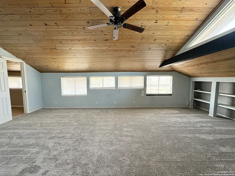 538 W Elsmere Pl — Photo 13