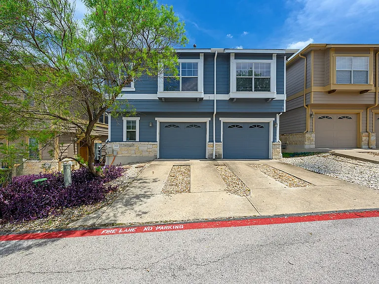2821 Saville Loop — Photo 21