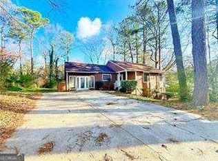 1445 Diplomat Dr, Riverdale, GA 30296