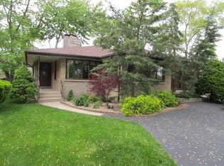 18764 Wentworth Ave, Lansing, IL