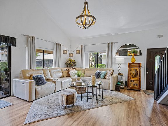 4th image of 3322 NW 103rd Avenue #3322