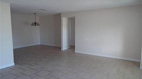 3rd image of 338 Buenaventura Blvd