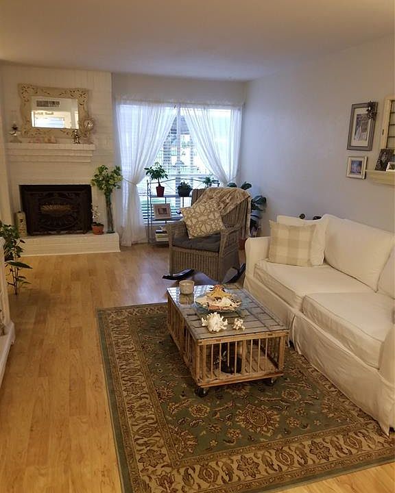 1st image of 3919 Fairmont Pkwy APT 111