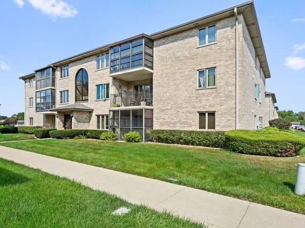 13950 E Leamington Dr Unit 203, Crestwood, IL 60418