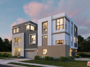 2505 W Berkeley Ave, Los Angeles, CA 90026