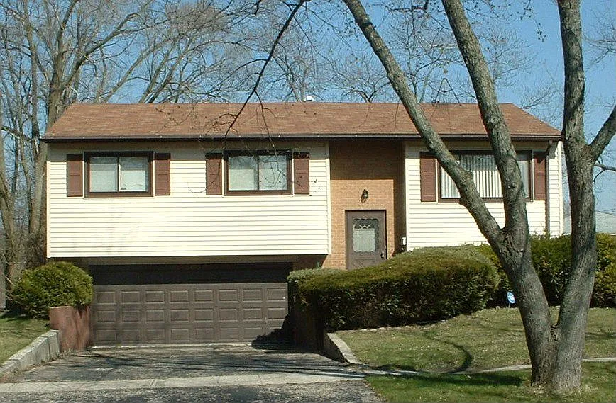 803 Union Dr photo 1