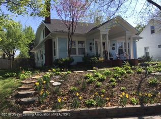 913 Moores River Dr, Lansing, MI 48910