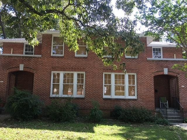 2612 Lee Street (left side)