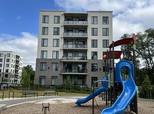 103 Roger St #201, Waterloo, ON N2J0G2
