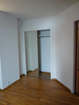 Rented by Chartwell Manhattan Realty | media 17