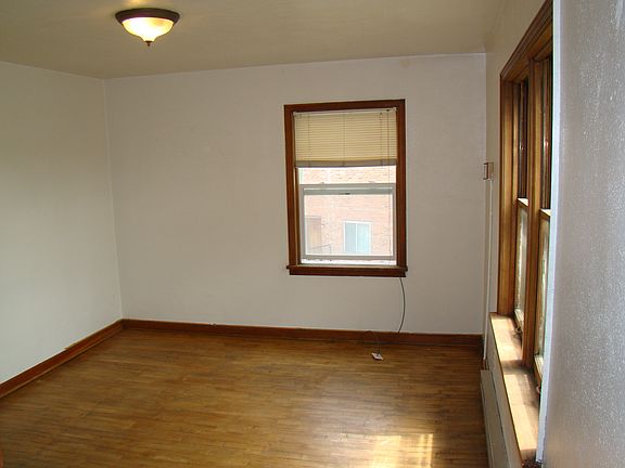 2nd image of 640 NE Maiden Ln #11364297