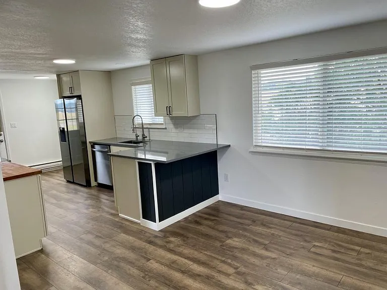 9949 Tammy Ln — Photo 7