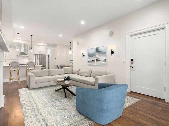 4th image of 25 Mercer St #1