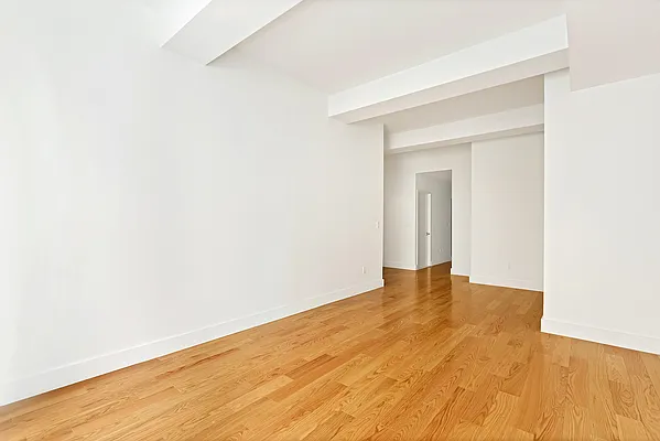 Rented by CORE | media 17