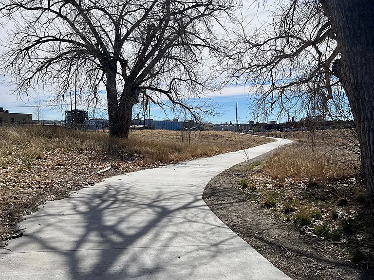 Sanderson Gulch Trail (1/2 block away)