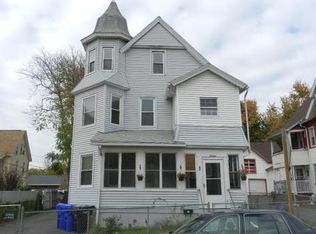 16 Lexington St, Springfield, MA 01107