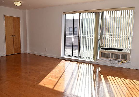 3rd image of 2360 Amsterdam Ave #Penthouse 2