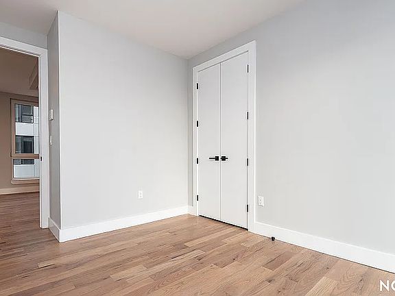 5th image of 31-61 Vernon Blvd #6B