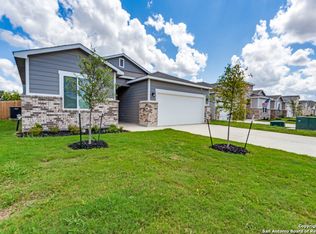 3812 Tripps Pl, Seguin, TX 78155
