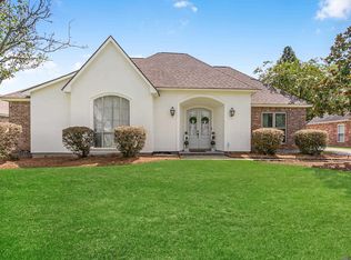 18068 Wilkes Dr, Prairieville, LA 70769