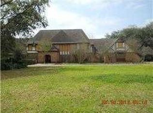 1719 Kilgore Rd, Baytown, TX 77520