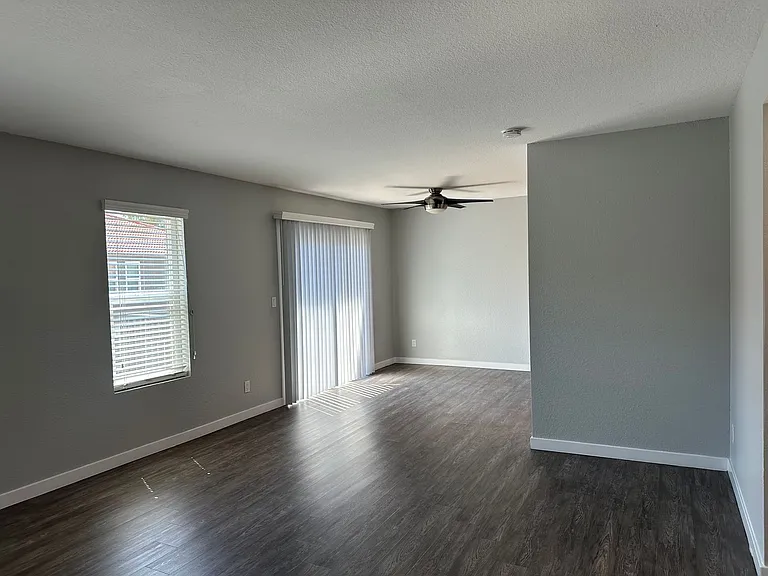 Corona Pointe Resort — Photo 155