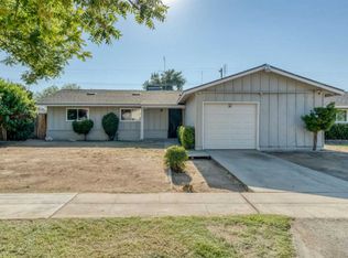 4218 N Kavanagh Ave, Fresno, CA 93705