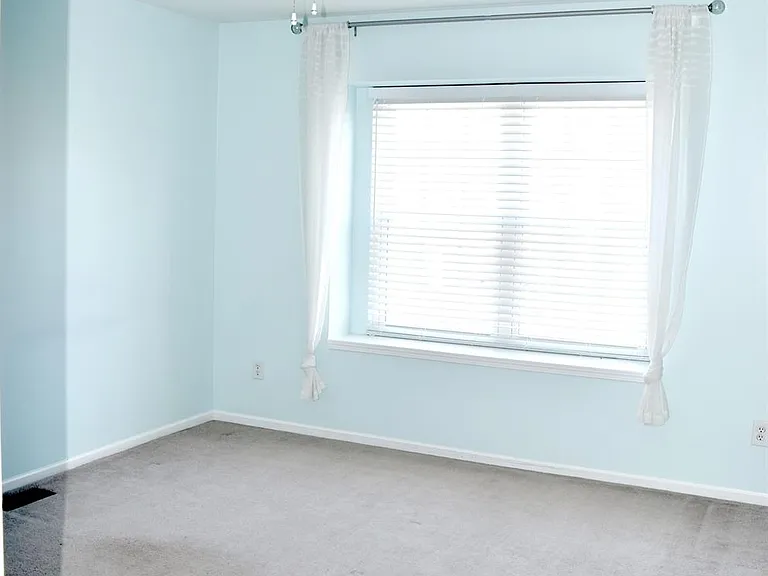 1272 Poppy Hill Dr — Photo 11