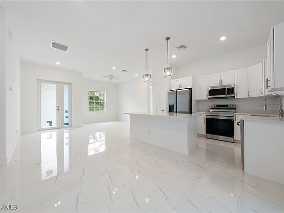 5th image of 3005 8th St W