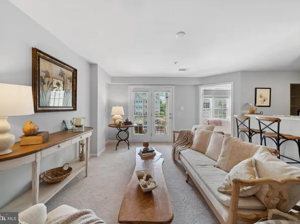 7516 Snowpea Ct Unit E, Alexandria, VA 22306