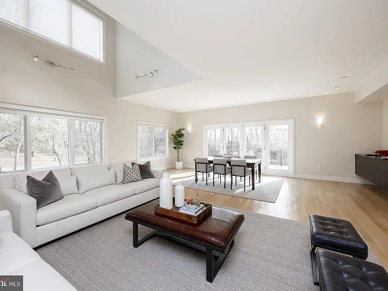 115 Bullock Rd — Photo 10