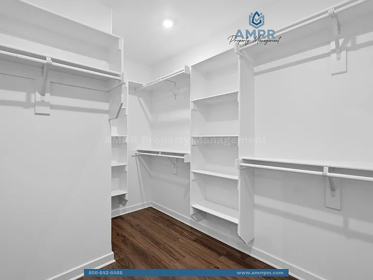 402 Cattleman Ln — Photo 16