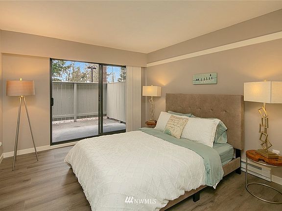 3rd image of 8839 166th Ave NE APT C103