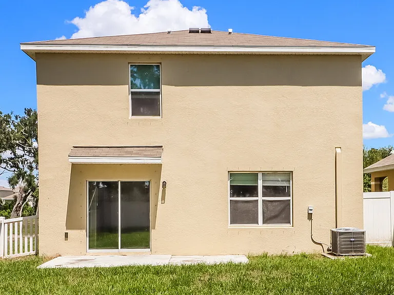 10988 Carlton Fields Dr — Photo 16