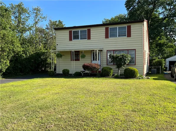 43 Rudman Rd, Rochester, NY 14622