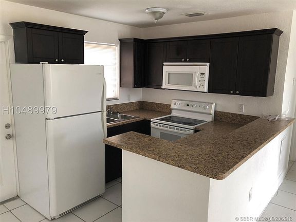 5th image of 20541 NW 34th Ct #0