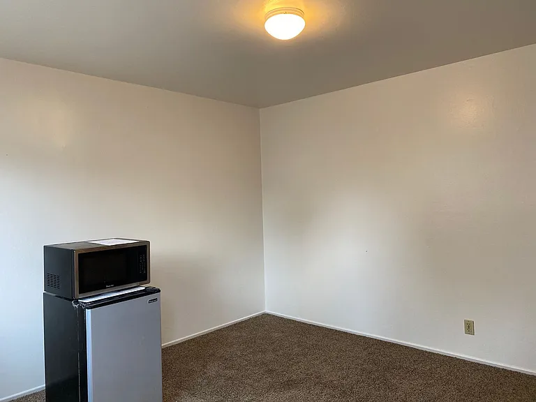 310 Winslow St — Photo 7