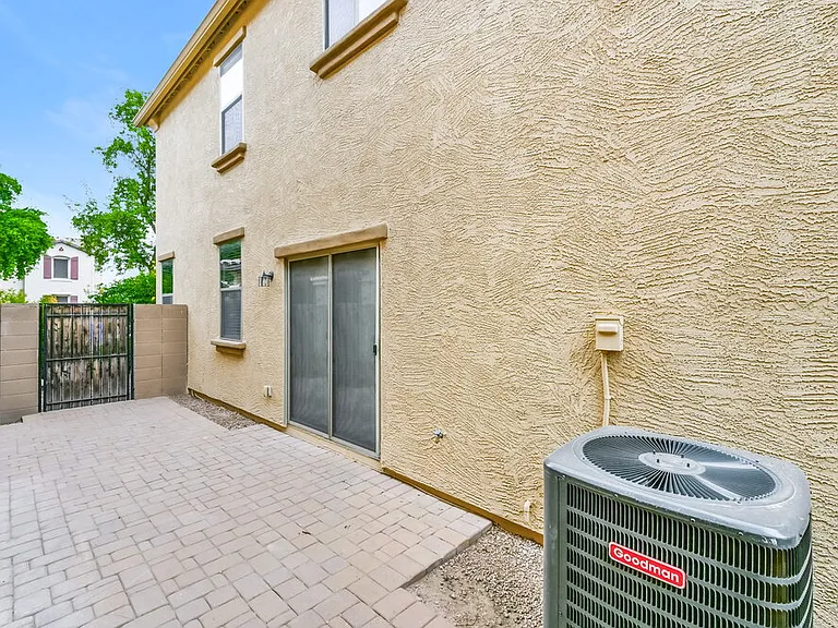 3884 E Santa Fe Ln — Photo 17